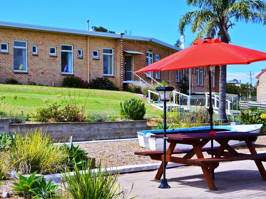 Norfolk Pines Motel Merimbula Exterior photo